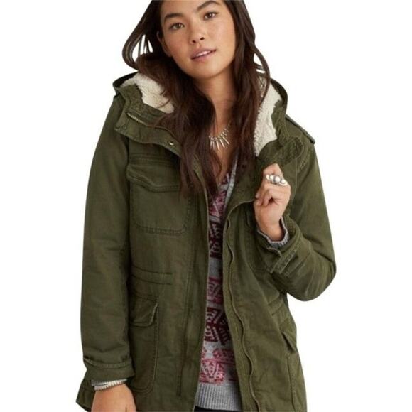 American Eagle Outfitters Jackets & Blazers - American Eagle Outfitters Olive Green Parka Coat Barn Jacket Size L